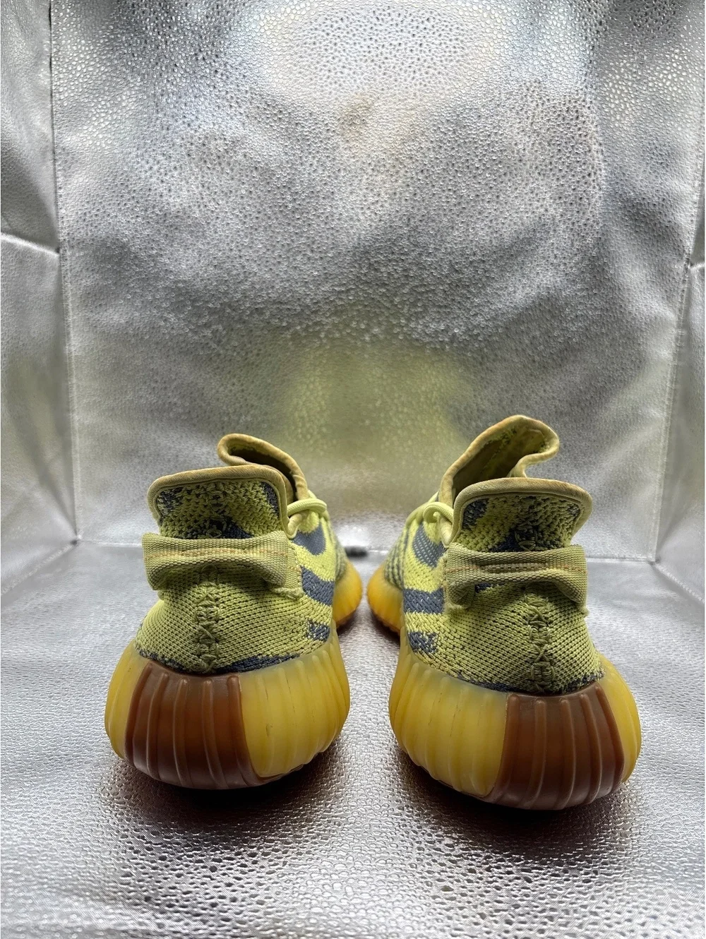 Adidas Yeezy boost 350 V2 semi frozen